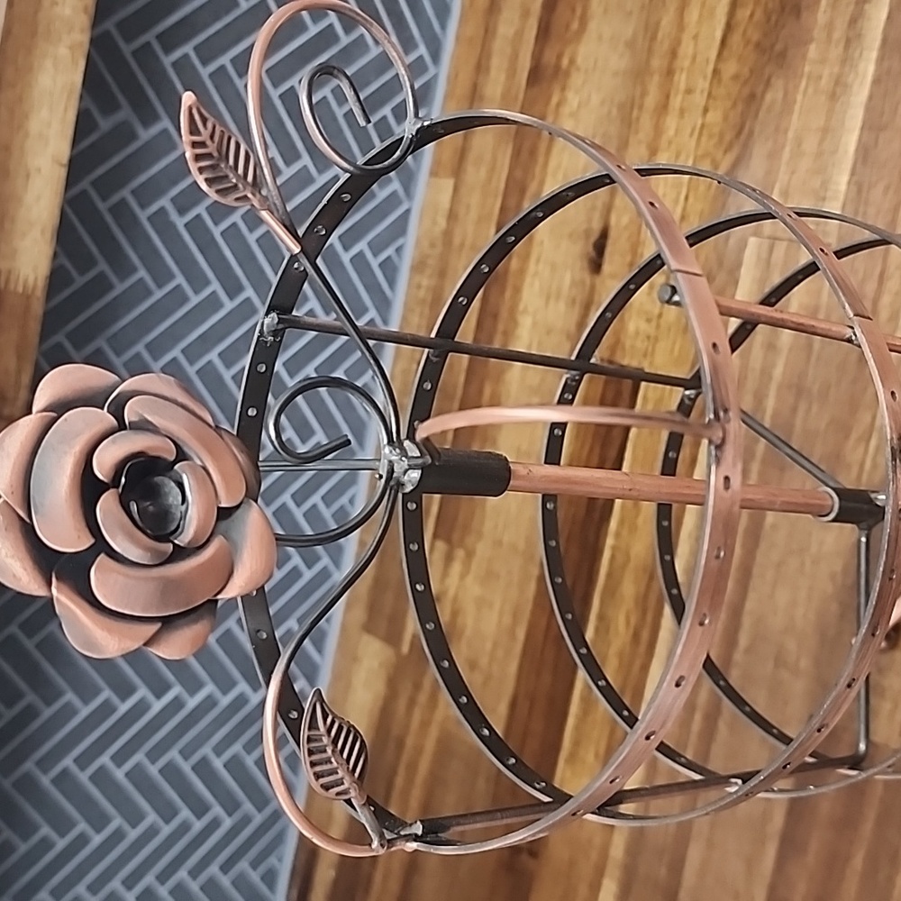Metal Rotating Earring Stand - Floral Rustic - Picture 3 of 15